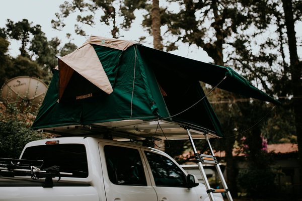 What Are the Best Coastal Towns in the UK for Vacation Rentals?